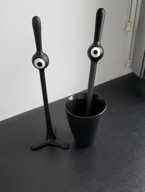 Black Novelty Bathroom Toilet Brush and Holder With Toilet Paper Holder